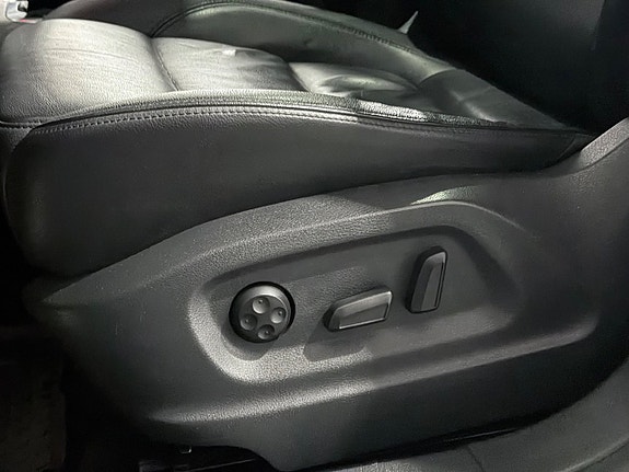 Volkswagen Tiguan 18 of 30