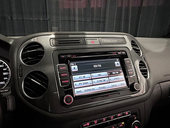 Volkswagen Tiguan 30 of 30