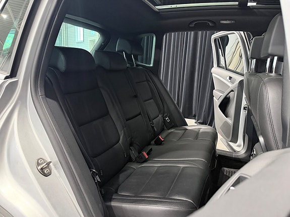 Volkswagen Tiguan 16 of 30