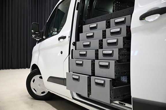 Ford Transit Custom 3 of 30