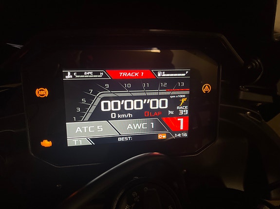 Aprilia TUONO V4 FACTORY 8 of 12