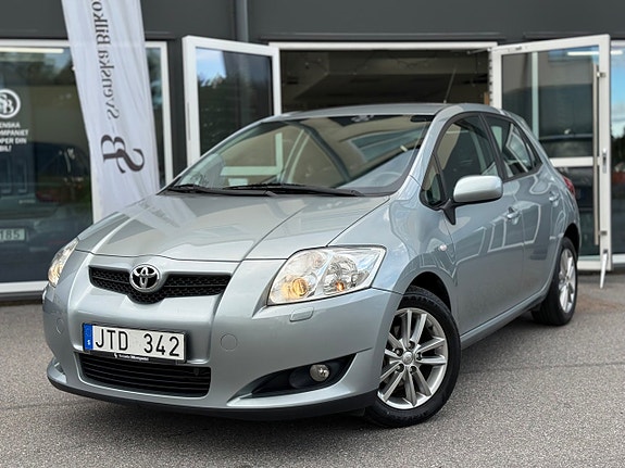 Toyota Auris 23 of 30