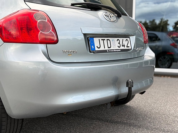 Toyota Auris 26 of 30