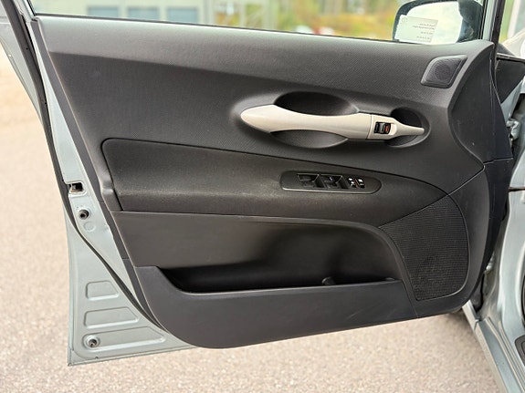 Toyota Auris 22 of 30