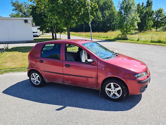 Fiat Punto 2 of 2
