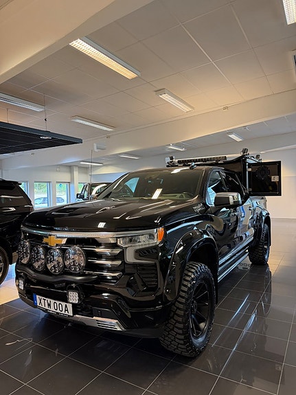 Chevrolet Silverado 1500 6 of 23