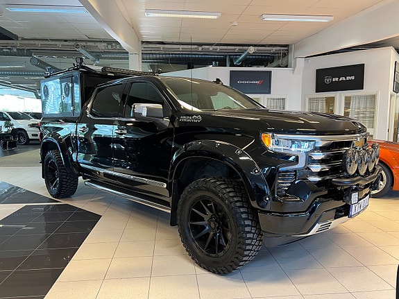 Chevrolet Silverado 1500 11 of 23