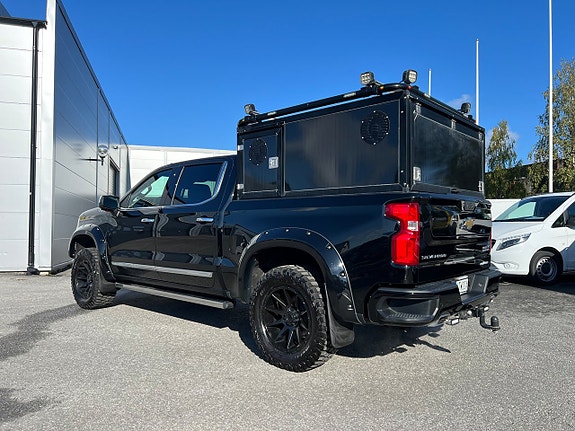 Chevrolet Silverado 1500 3 of 23