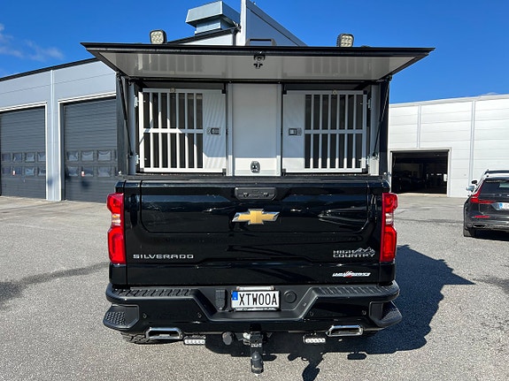 Chevrolet Silverado 1500 4 of 23