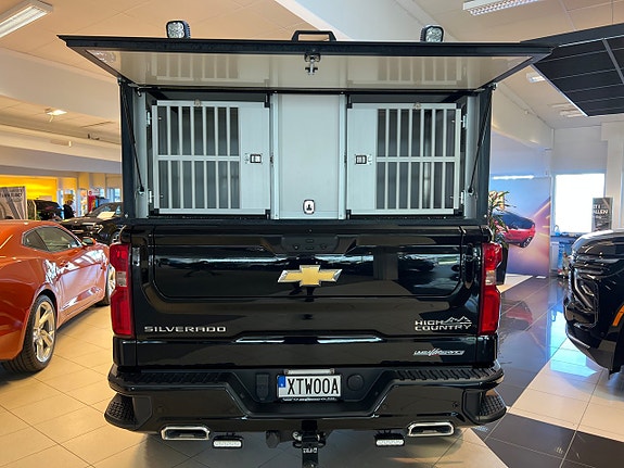 Chevrolet Silverado 1500 14 of 23