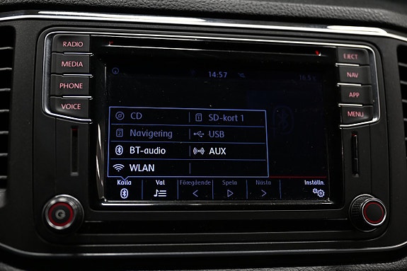 Volkswagen Amarok 30 of 30