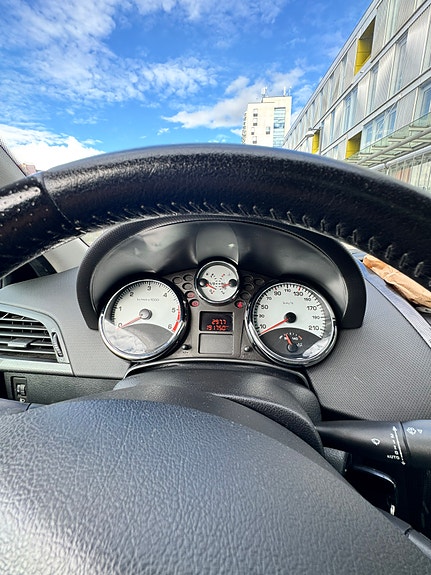 Peugeot 207 13 of 17