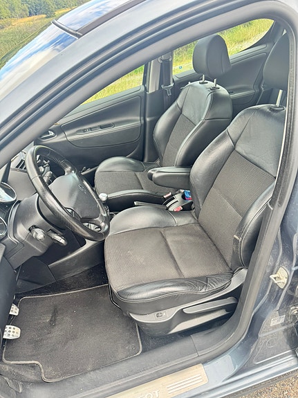 Peugeot 207 4 of 17
