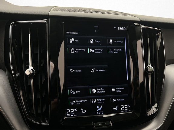 Volvo XC60 26 of 30