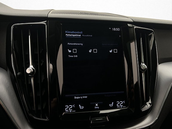 Volvo XC60 24 of 30