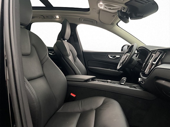 Volvo XC60 30 of 30