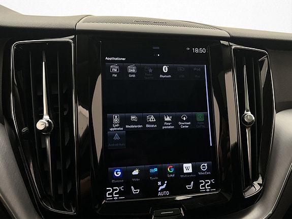 Volvo XC60 25 of 30