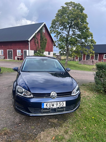 Volkswagen Golf VII 2 of 8