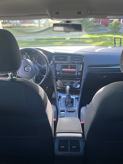 Volkswagen Golf VII 7 of 8