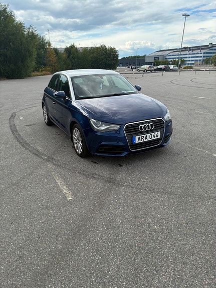 Audi A1 2 of 14