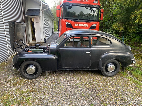Volvo PV 2 of 14