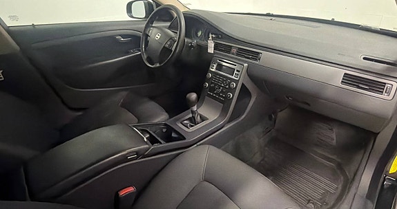 Volvo V70 7 of 10