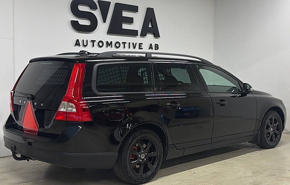 Volvo V70 2 of 10