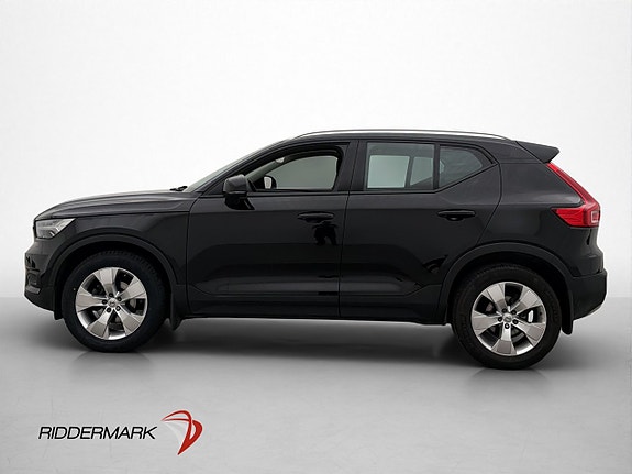 Volvo XC40 4 of 30