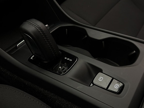 Volvo XC40 25 of 30