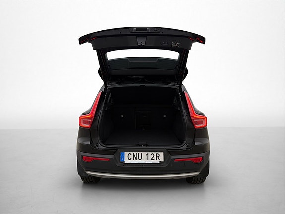 Volvo XC40 9 of 30