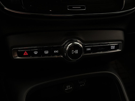 Volvo XC40 24 of 30