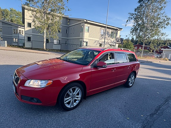 Volvo V70 10 of 15