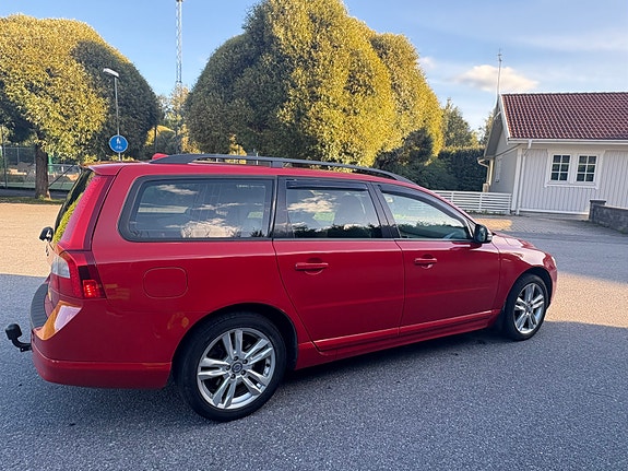 Volvo V70 5 of 15