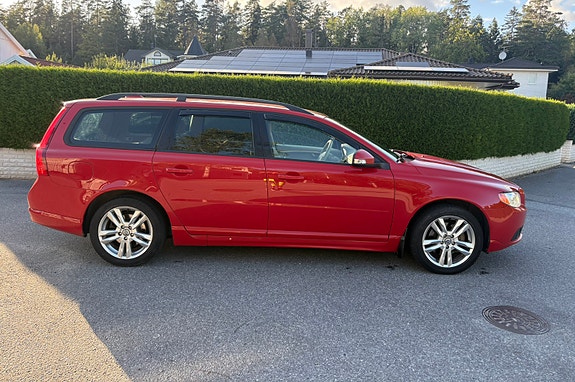 Volvo V70 7 of 15
