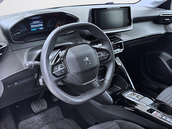 Peugeot e-208 13 of 15