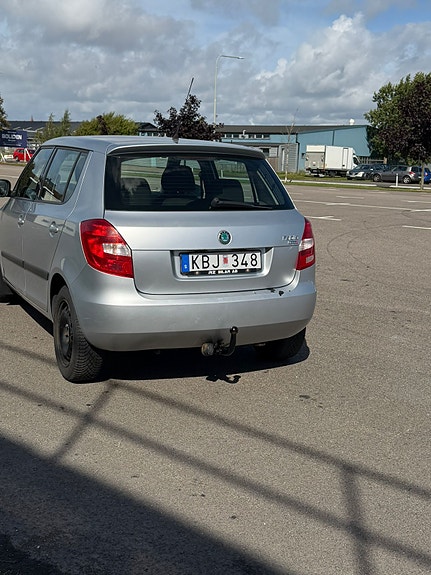 Skoda Fabia 2 of 7