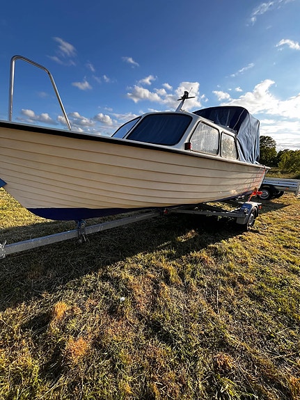 Solvigg 18, Mercury 50 HP med besiktigat 80 släp 7 of 10