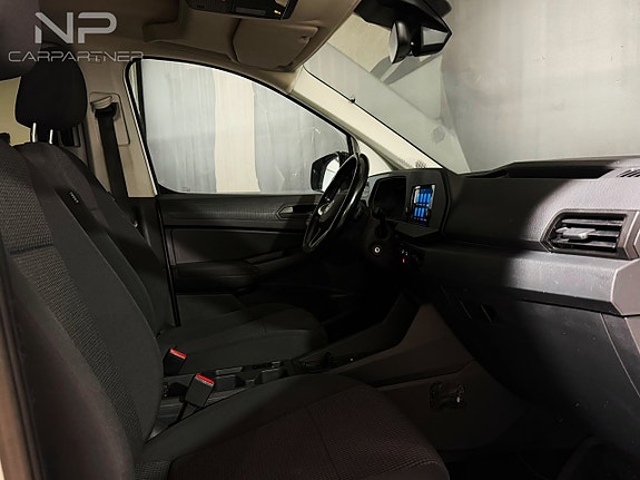 Volkswagen Caddy 6 of 21