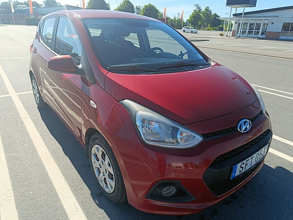Hyundai i10 6 of 15
