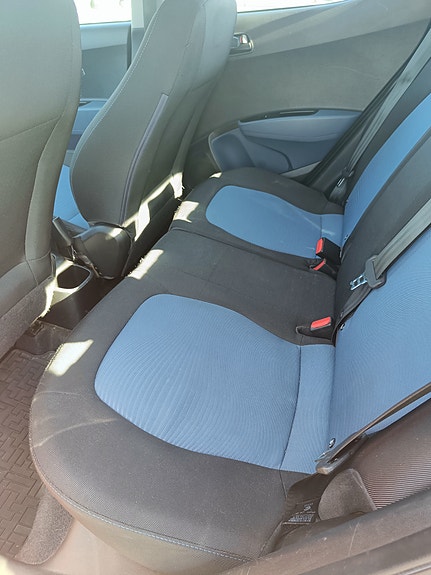 Hyundai i10 10 of 15