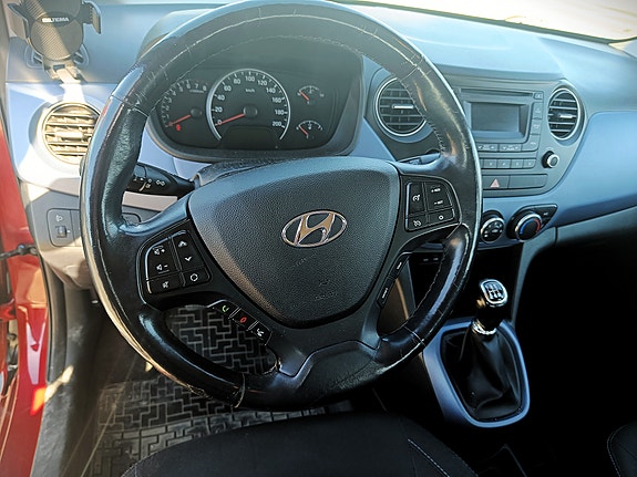 Hyundai i10 15 of 15