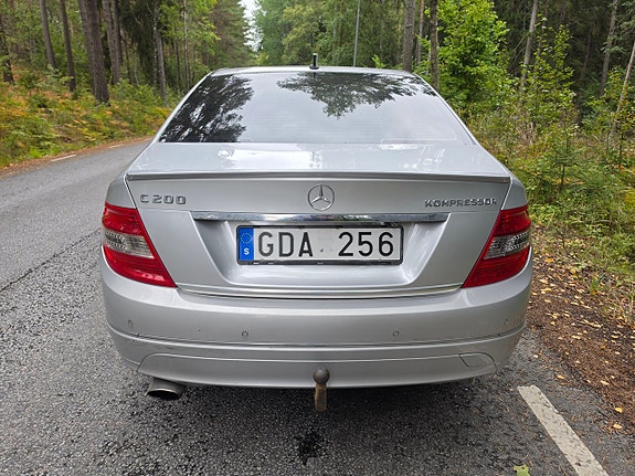 Mercedes-Benz C200 6 of 30