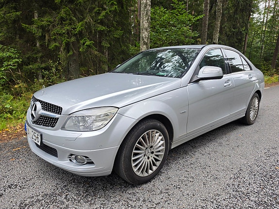 Mercedes-Benz C200