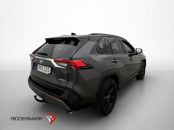 Toyota RAV4 6 of 30