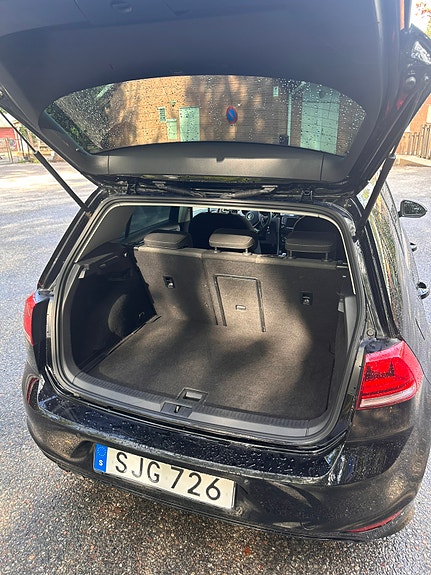 Volkswagen Golf VII 14 of 15