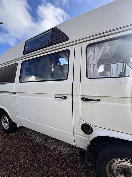 Volkswagen Transporter Campmobil 4 of 16