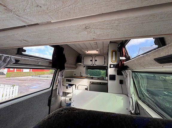 Volkswagen Transporter Campmobil 14 of 16