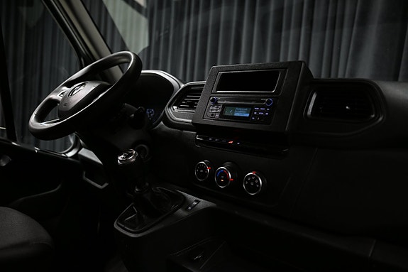 Renault Master 23 of 24