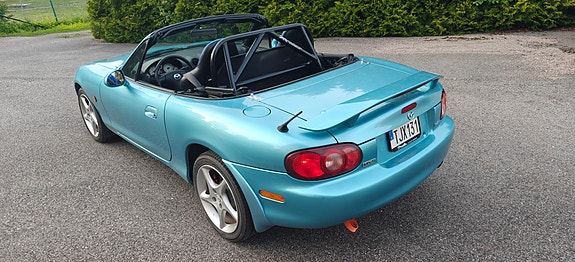 Mazda MX-5 2 of 3