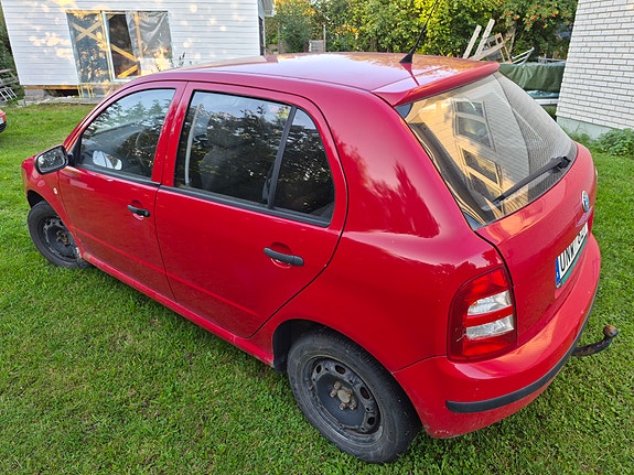 Skoda Fabia 5 of 8
